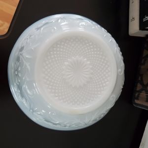 Vintage Dining - Vintage FTD 1979 Milk Glass Farmhouse Serving Bowl Vintage Dining - Vintage FTD 1979 Milk Glass Farmhouse Serving Bowl